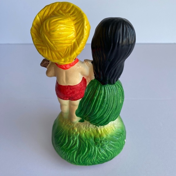 VTG 1974 Hawaiian Couple‎ Spinning Music Box Spencer Gifts made in Japan Works - Picture 2 of 5